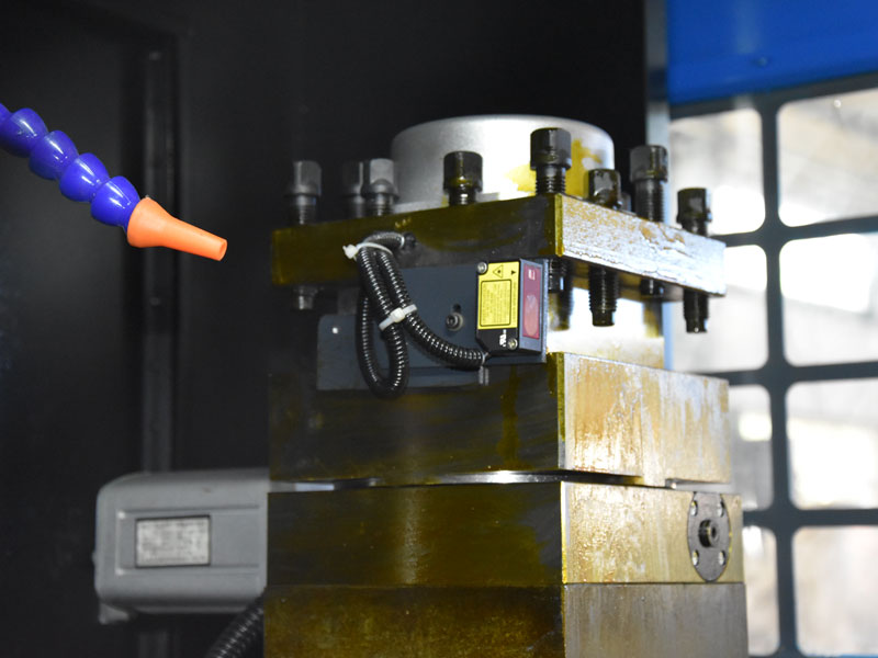 輪轂數控車床為您的愛車翻新輪轂